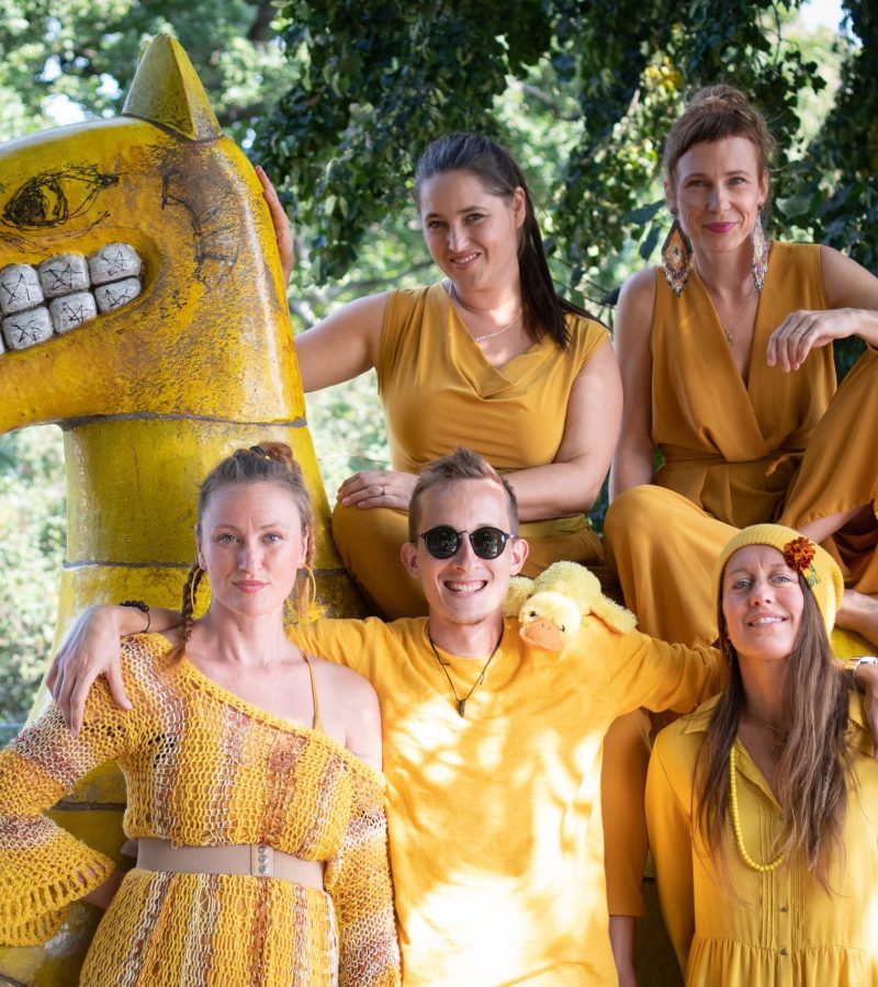 Yellow Sisters